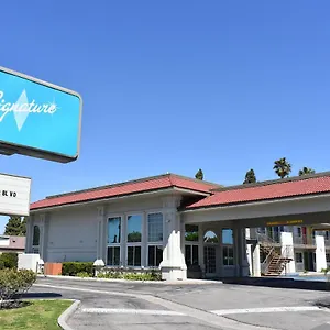 Signature Maingate *** Anaheim